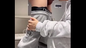 Gay Asian Couple’s Steamy Bareback Passion